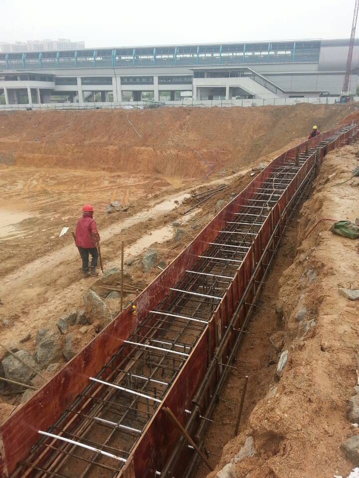 中海錦城冠梁支模工藝圖